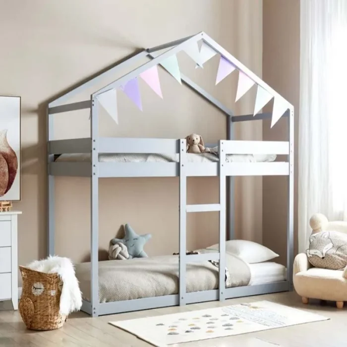 Charming Kid’s Bunk Bed